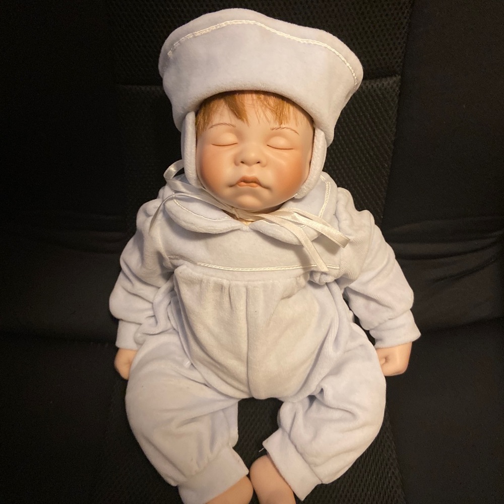 Lee Middleton Doll